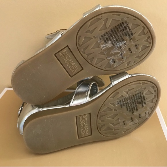 Michael Kors Toddler silver butterfly sandals - Picture 7 of 8